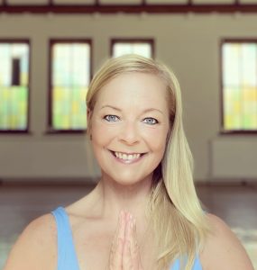 Yoga Nidra Ausbildungen by Suzanne Kern